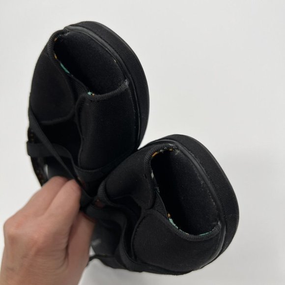 Grasshoppers Black Stretch Sandals - Picture 7 of 10